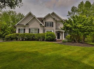 4401 Anthony Dr, Bethlehem, PA 18020