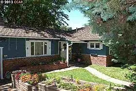 995 Carol Ln photo 1