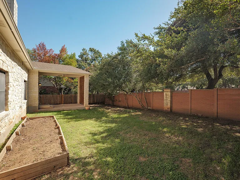 5709 Pecanwood Ln — Photo 34