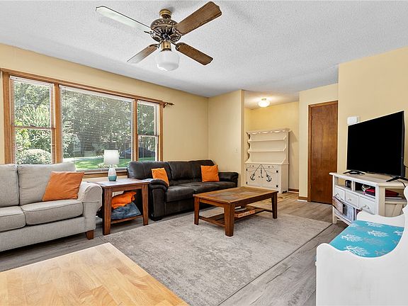 4th image of 103 Fern Cir