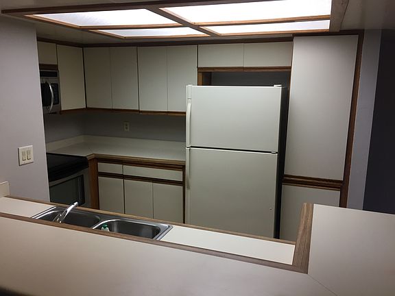 3rd image of 2935 N 68th St Unit 103