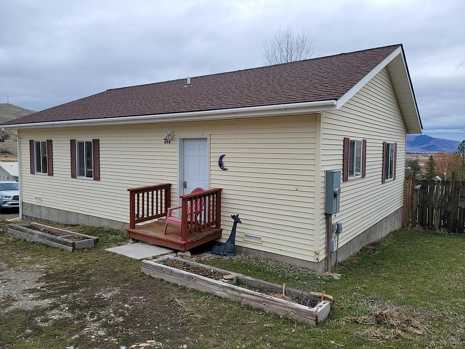 1st image of 408 Aeneas St N