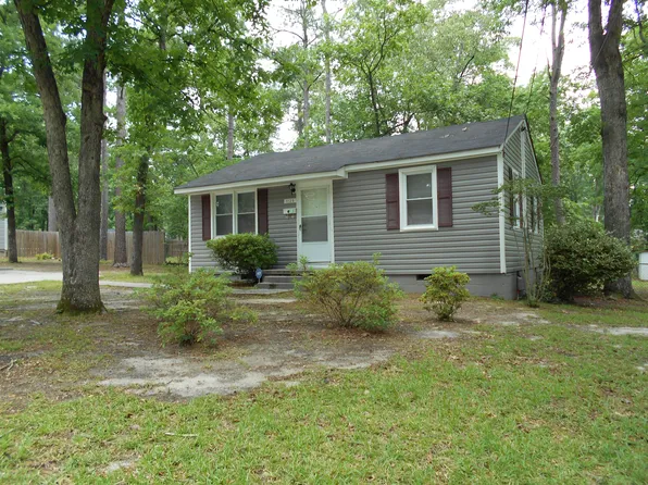 1120 Stamper Rd, Fayetteville, NC 28303