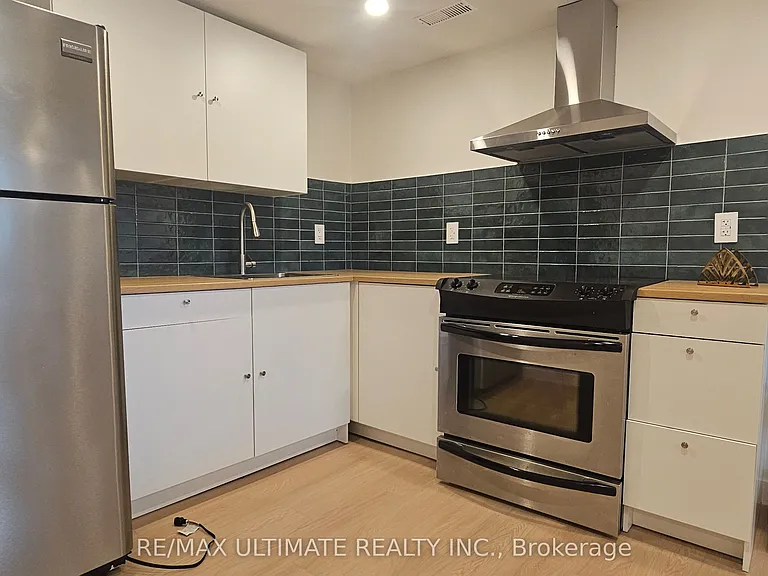 539 Rustic Rd #BASEMENT — Photo 13