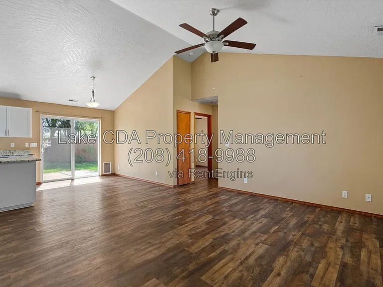 8920 N Torrey Ln — Photo 5