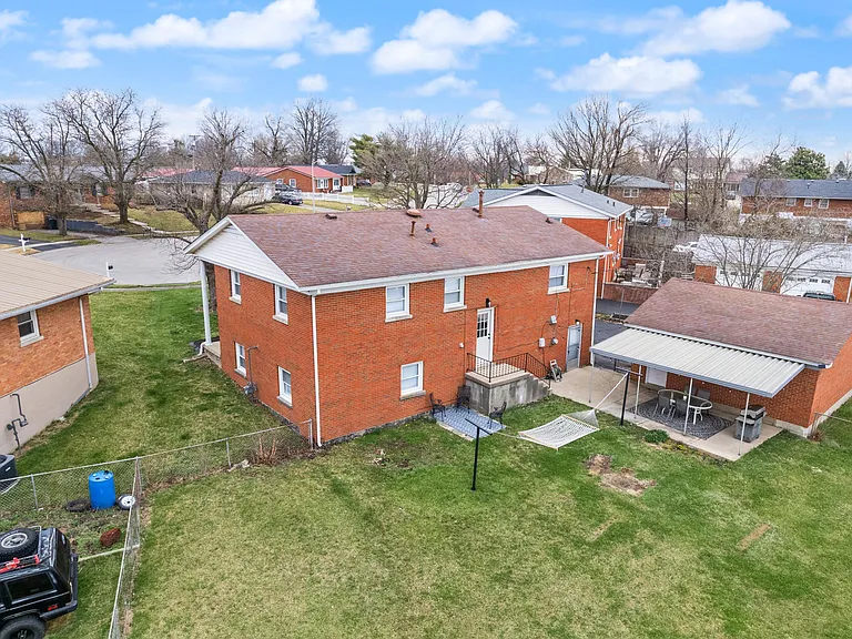 1706 Cameron Ct — Photo 52