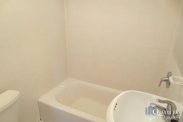 Rented by Quality Living Realty | media 9