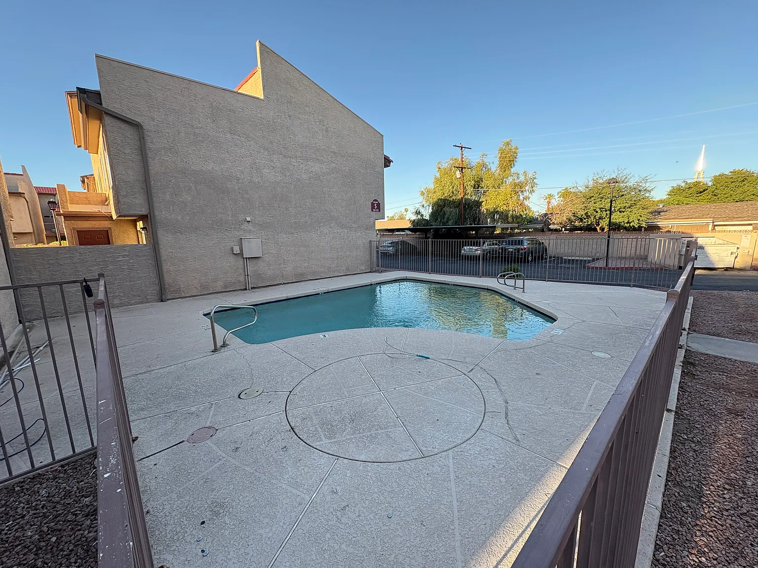 2 bed, 810 sqft, $1,325 — Photo 4