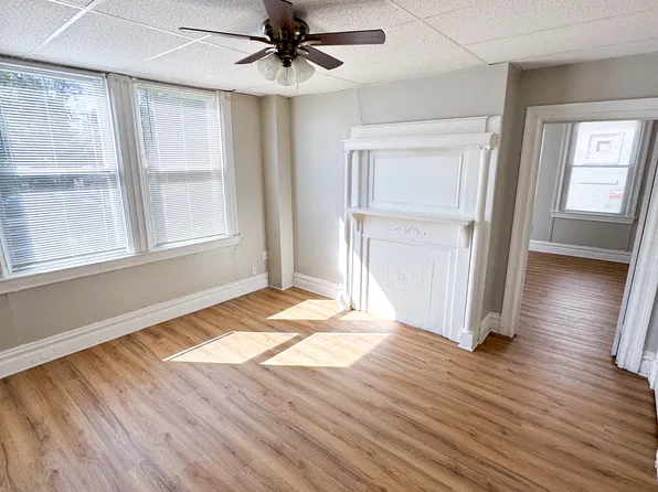 228 Deer Ln APT 1, Pittsburgh, PA 15202