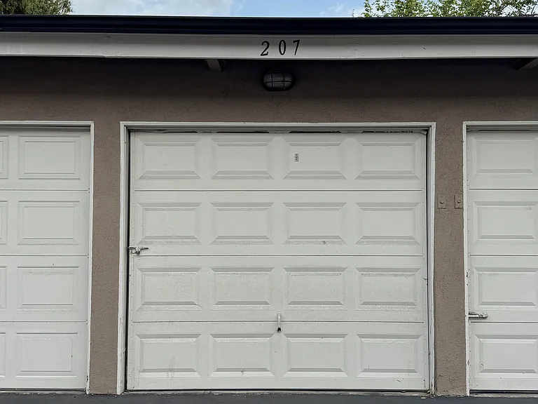 660 S Glassell St #15 — Photo 21