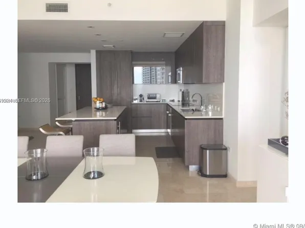 68 SE 6th St #2007, Miami, FL 33130