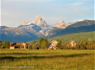 2579 D Lazy T Ln, Driggs, ID 83422