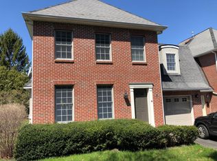 42 S Roberts Rd, Bryn Mawr, PA 19010