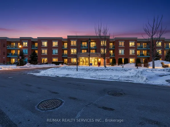 50 Via Rosedale Way #315, Brampton, ON L6R 3Z6