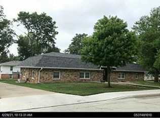 4716 Hutchison St, Ames, IA 50014
