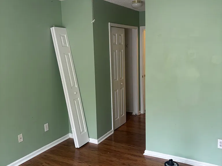 102 Rhett Ct — Photo 33