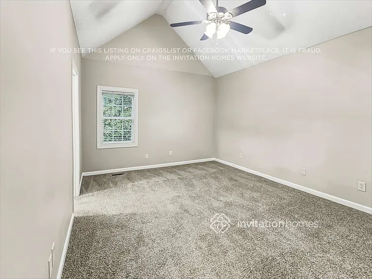 1040 Burning Bush Dr — Photo 19