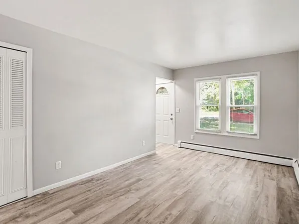 514 N Berkley St #516, Kalamazoo, MI 49006