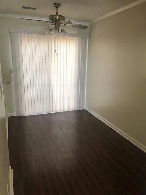 2 bed, 2.5 bath, 976 sqft, $1,650 — Photo 4