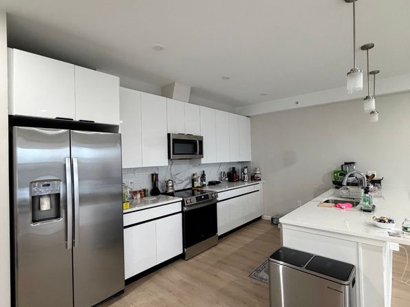 216-218 Mount Pleasant Ave #209