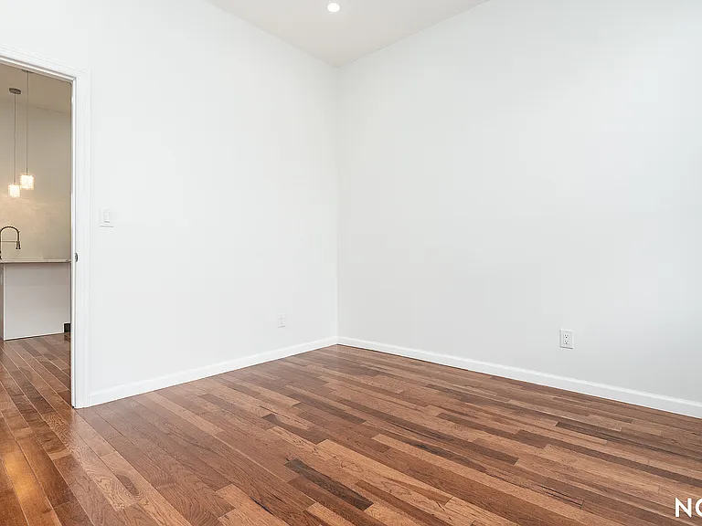 1869 Greene Ave #1F — Photo 18