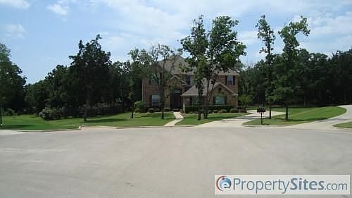 1st image of 4012 Crestwood Ct