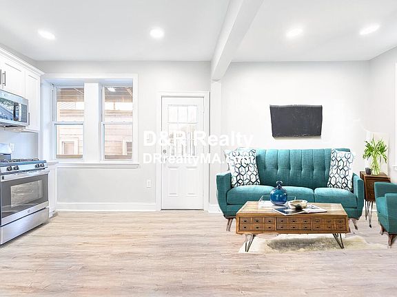 5th image of 128 Berkshire St #8