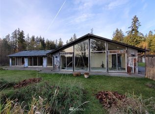 13910 Waller Rd E, Tacoma, WA 98446