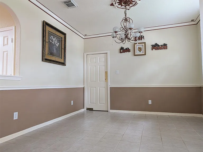 6018 Briar Hill Ct — Photo 9