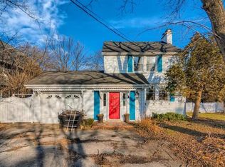 1314 Glenview Rd, Glenview, IL 60025