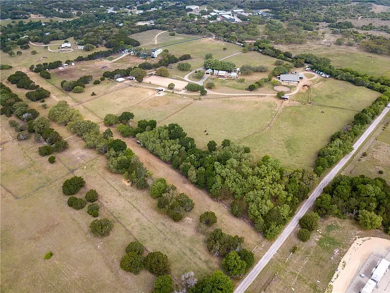 15000 Fitzhugh Rd — Photo 35