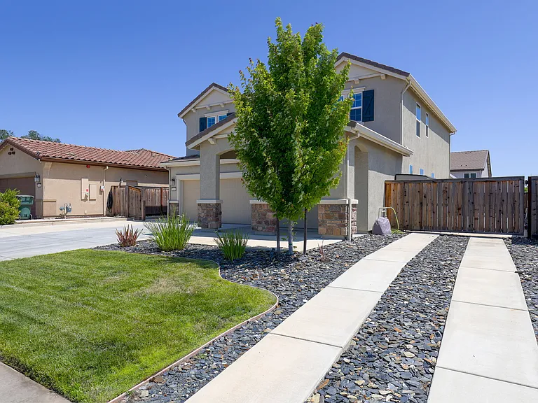 5303 Canter Ln — Photo 2