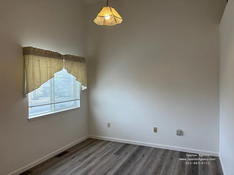 15310 Main St E #1 — Photo 25