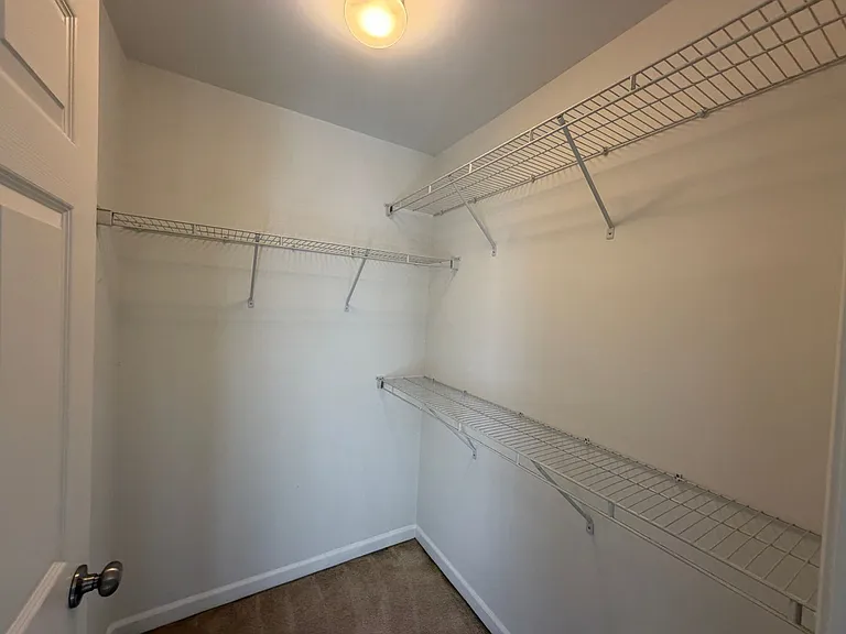 829 Rainier Rd — Photo 23