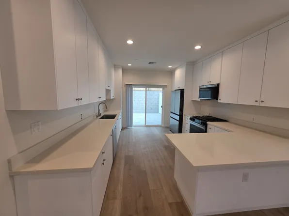6746 Ben Ave, North Hollywood, CA 91606