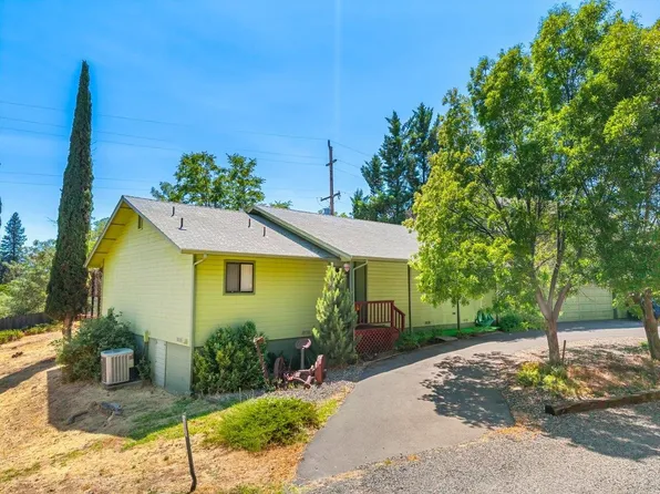 1105 North St, Yreka, CA 96097