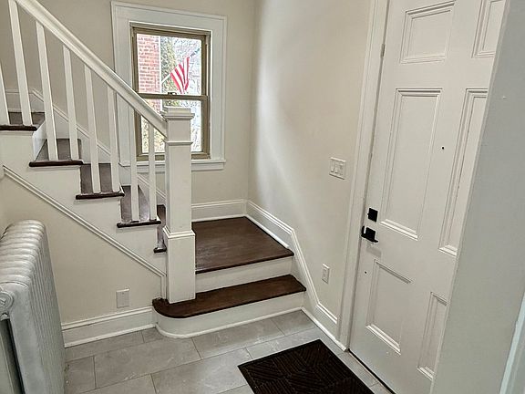 3rd image of 242 Pearl Street