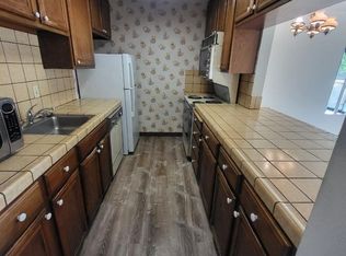 44 Lodato Ave APT 205, San Mateo, CA 94403