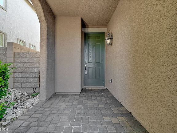 5th image of 12433 Pinetina St