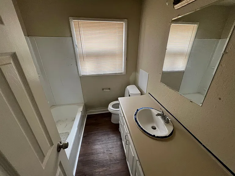 1730 E Dartmouth St — Photo 10