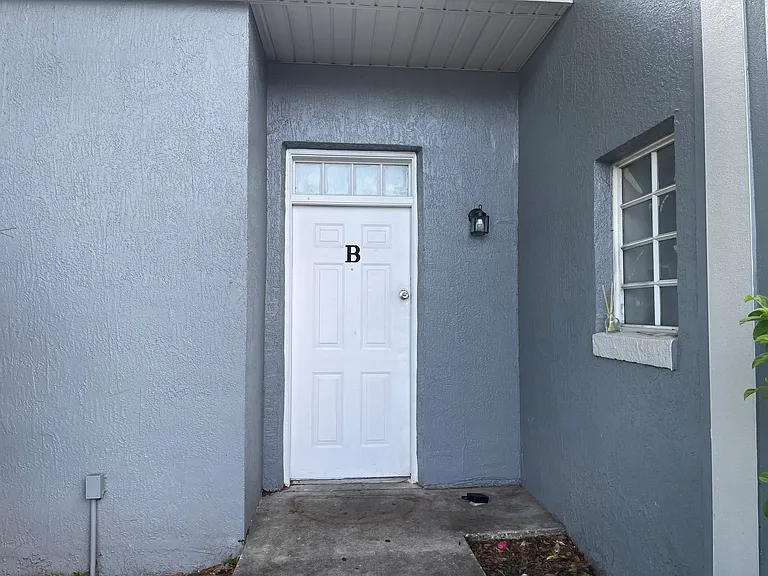 4462 Saint Georges Ct — Photo 6