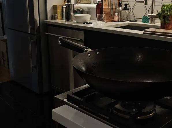 255 Mc Kibbin Street image 1 of 9