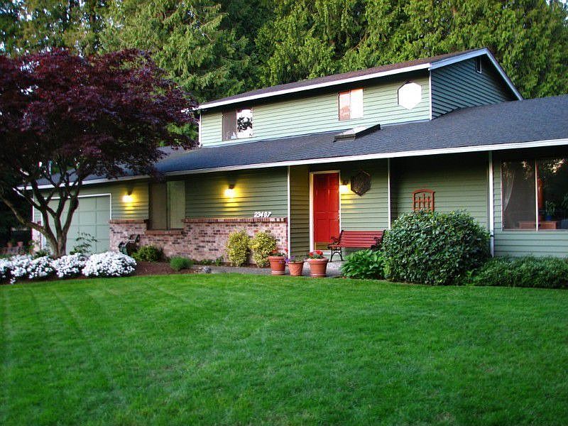 Well cared for one owner home. Traditional two story with brick accents.