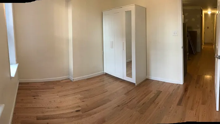 Rented by Nooklyn NYC LLC | media 8