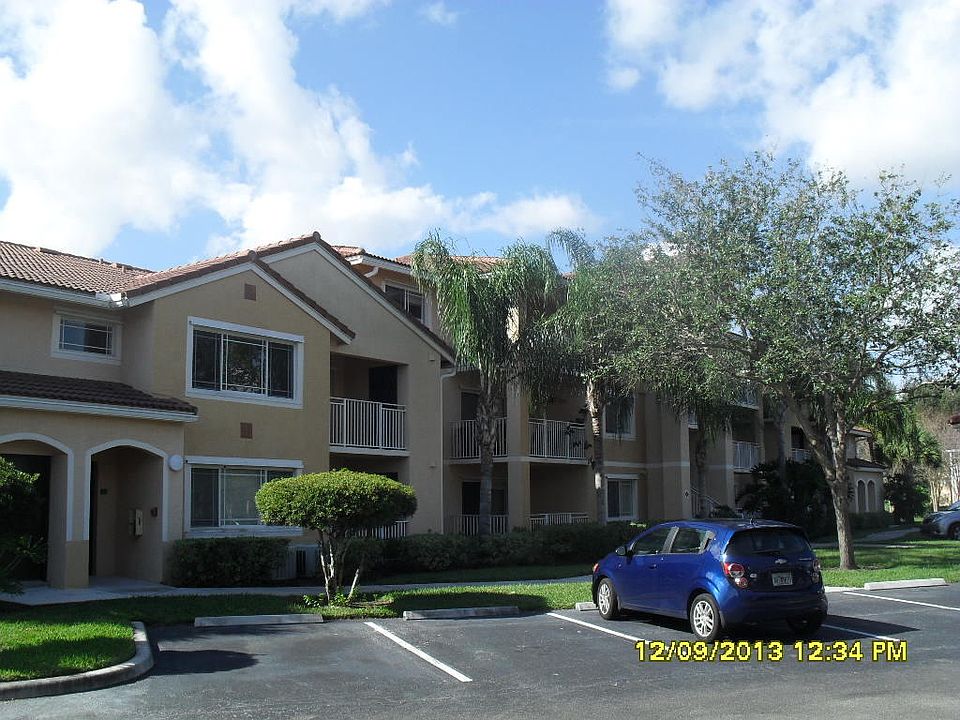 1st image of 161 SW Palm Drive #303