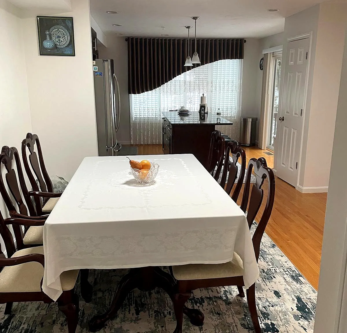 2 bed, 1985 sqft, $3,350 — Photo 3