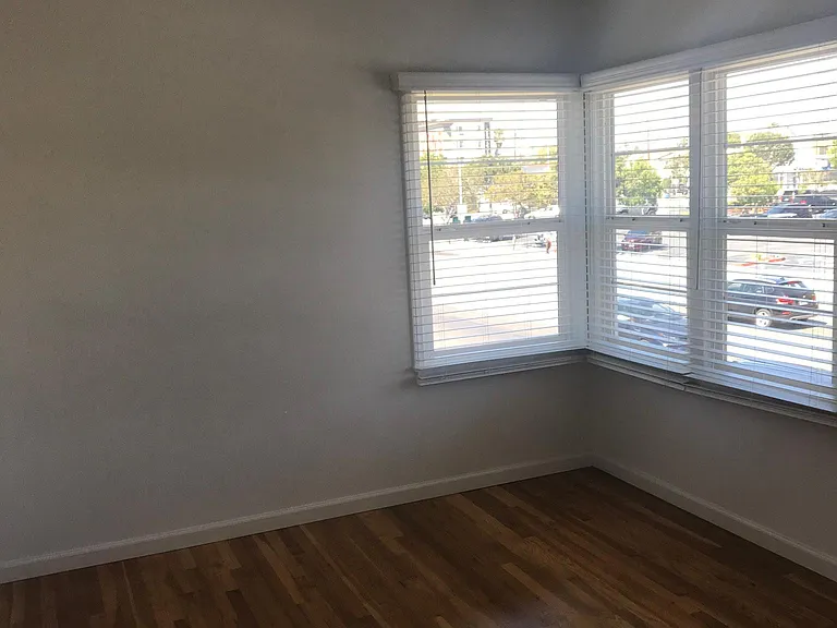 1431 S Fairfax Ave #2 — Photo 19
