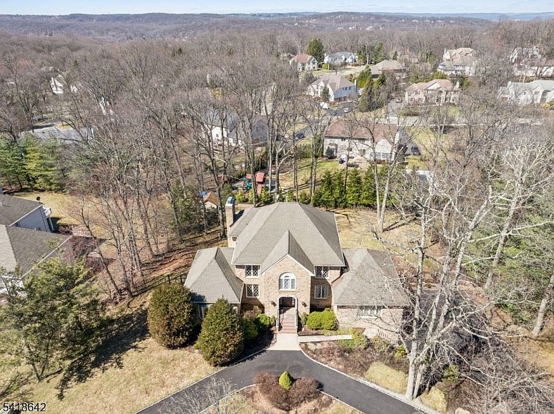 1st image of 11 N Ridge Rd