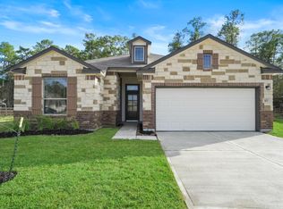 107 Little Spring Ct, Anahuac, TX 77514
