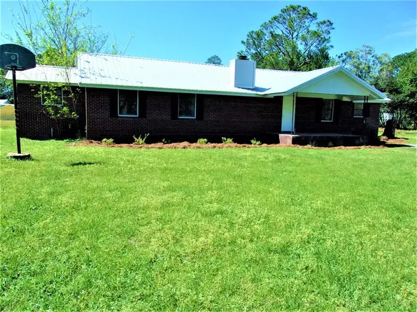 24 E Howell Dr, Lakeland, GA 31635